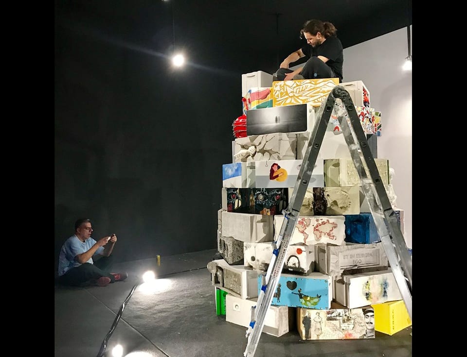 Φωτογραφία 8 από «Artia Gallery _WE33»