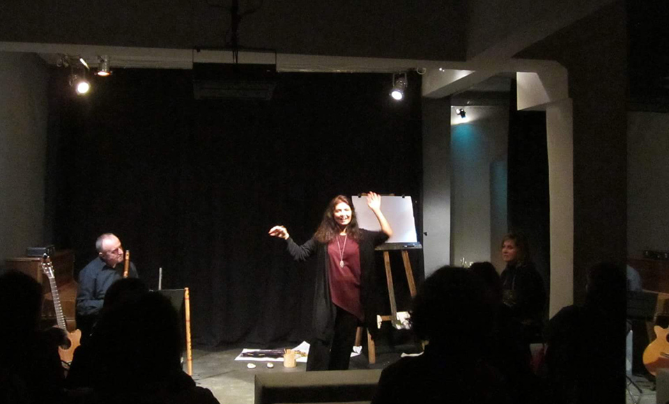 Κλωστή απ'το φεγγάρι, βελόνι απ'τον ήλιο