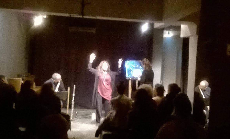 Κλωστή απ'το φεγγάρι, βελόνι απ'τον ήλιο